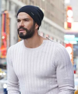 Mobile_CollectionPageBanner_Beanies_3_1600x