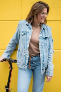portrait-stylish-teenager-posing_23-2148495540
